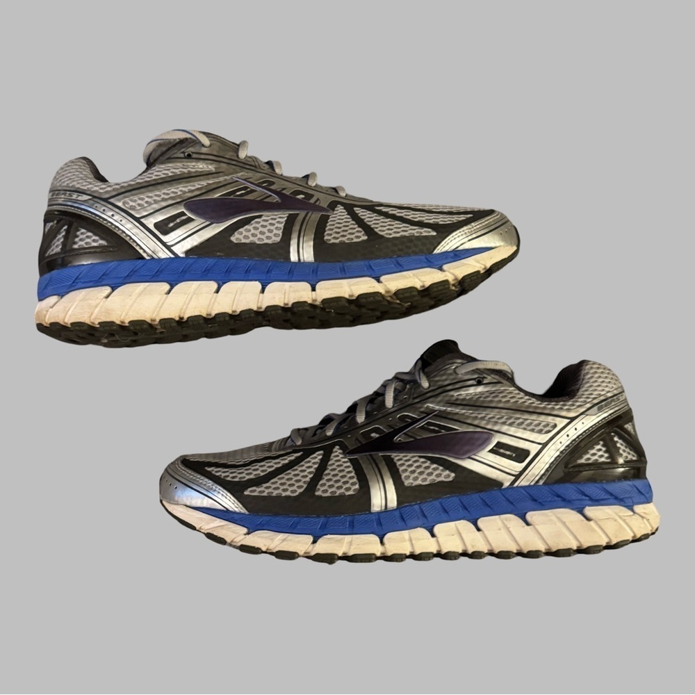 BROOKS Men's Beast 16 Gray and Blue Running Shoes Size 11